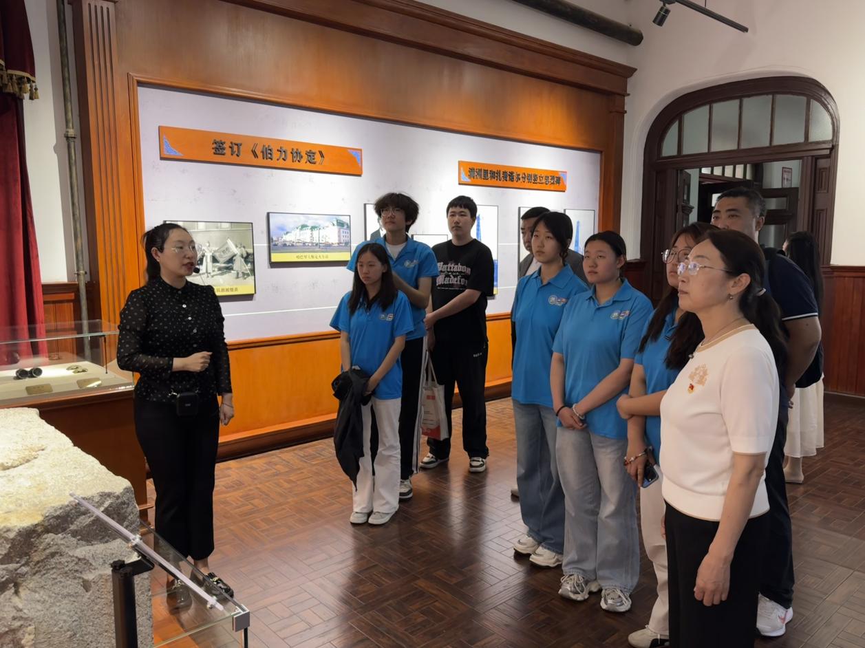 图片2.jpg 图片2.jpg