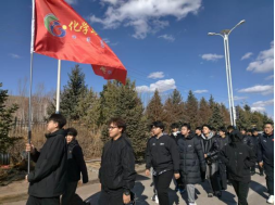 匠心“7+5”名班主任工作室微课堂—学长学姐有话说之“清风之思，缅怀之志， 清明薪火进行时”